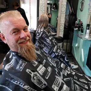 Nicole&#039;s Kapsalon image 2