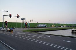 Scooterrijdster zwaargewond in Den Helder