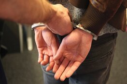 Verdachte aangehouden met nepwapen