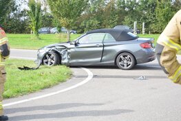 Auto te water bij ongeval Julianadorp