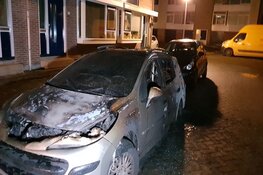 Auto in brand in Den Helder