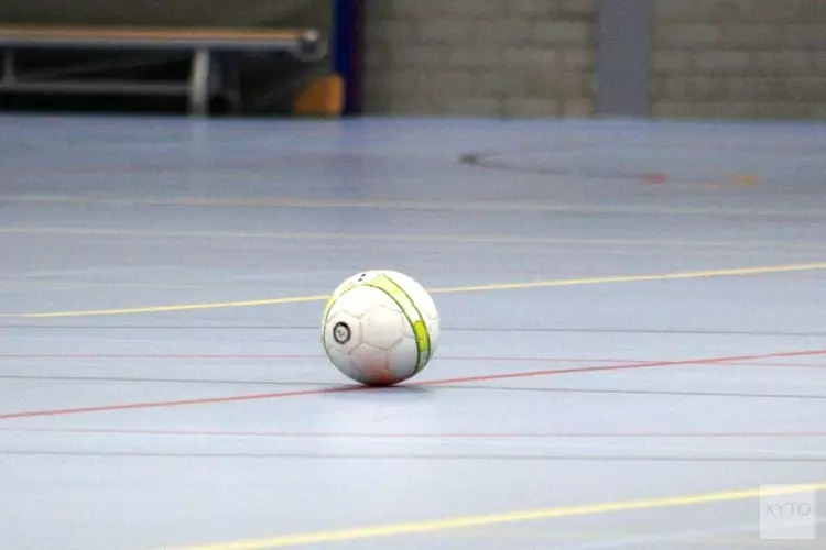 Zeemacht geeft voorsprong weg in Assen