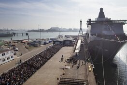 Storm Ciara rukt Zr. Ms. Karel Doorman los van kade marinehaven: slepers uren in touw