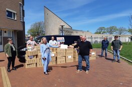 Schenking bloembollenpakketten voor vrijwilligers MEE & de Wering