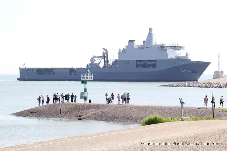 Marineschip Zr. Ms. Karel Doorman terug gekeerd in thuishaven na 2,5 maand corona-missie