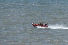 Man die kinderen uit zee wilde redden, aangespoeld op strand