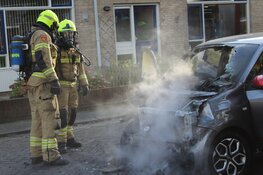 Auto in brand in Den Helder