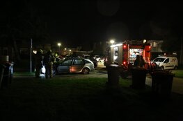 Auto in brand in Tjalkstraat