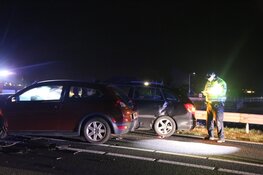 Drie auto&#39;s betrokken bij botsing in Julianadorp, twee gewonden