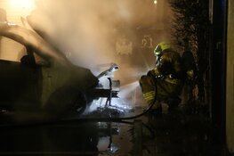 Autobrand in de Brouwerstraat