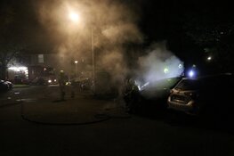Opnieuw auto&#39;s door brand verwoest in Den Helder