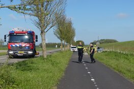 Bestuurder gewond nadat hij met auto over de kop slaat in Anna Paulowna