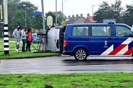 Twee bestelbussen botsen op elkaar aan de Ravelijnweg