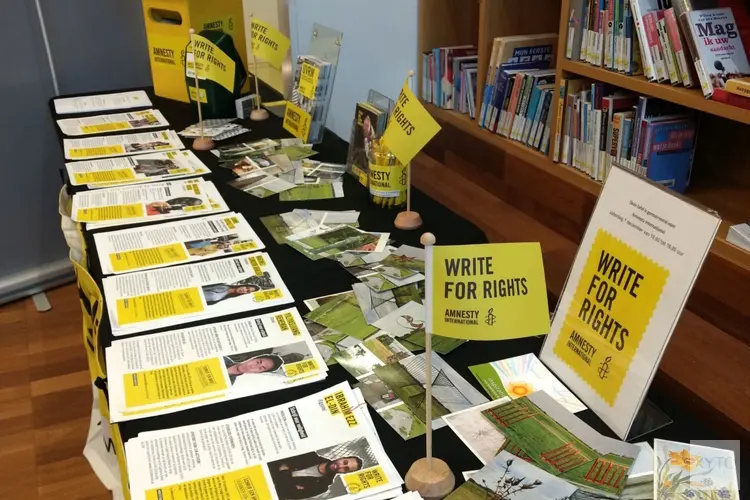 Schrijven tegen onrecht met Amnesty International in School 7