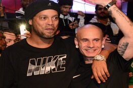 Godfather of streetfootball naar marinestad voor college en clinics