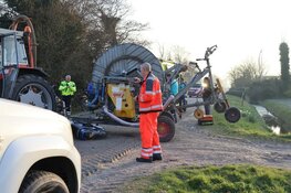 Bromfietser zwaargewond na botsing met tractor in Breezand