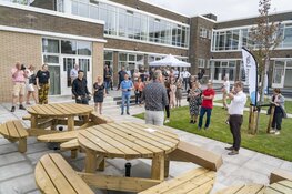 Woningstichting draagt 13 huurappartementen over aan ’s Heeren Loo