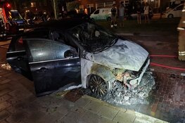 Opnieuw autobrand in Helderse Ooievaarstraat