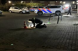 Politie doet onderzoek na melding schietincident bij flat in Den Helder