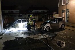 Opnieuw autobrand in Den Helder, drie voertuigen verwoest