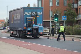 Fietser ernstig gewond bij aanrijding met vrachtwagen in Den Helder