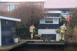 Wateroverlast op woonboot in Den Helder