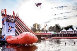 Spring jij samen met Hogeschool Inholland en Vonk in het diepe tijdens Sail?