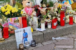 Honderden mensen bij stille tocht voor omgekomen slachtoffer schietpartij