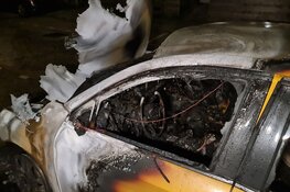 Opnieuw autobrand in Den Helder, politie gaat uit van brandstichting
