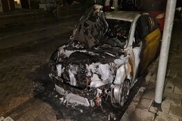 Opnieuw autobrand in Den Helder, politie gaat uit van brandstichting