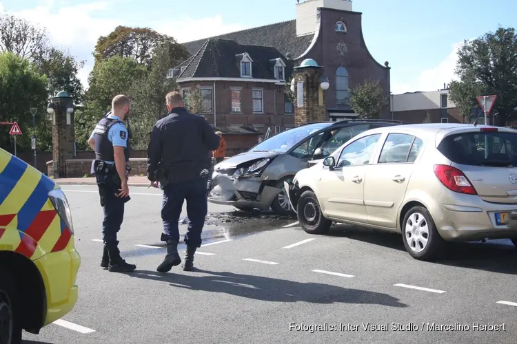 Kindje naar ziekenhuis na aanrijding in Den Helder