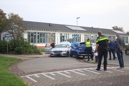 Botsing tussen twee auto`s in Den Helder