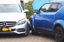 Botsing tussen twee auto`s in Den Helder