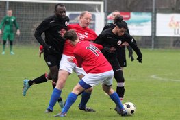 Duel tussen Zeemacht en Alkmaarsche Boys gestaakt na blessure scheidsrechter