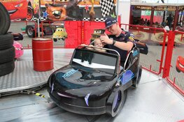 Kermis op het parkeerterrein van F.C. Den Helder