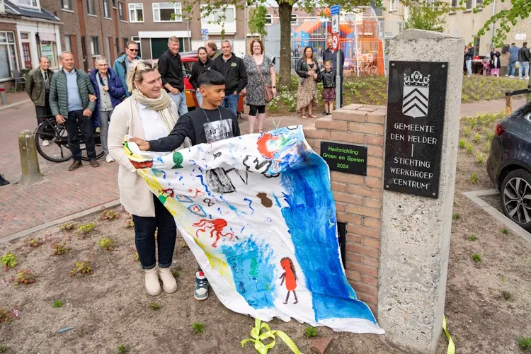 Feestelijke opening vernieuwde speeltuin Buurthuis Centrum