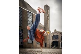 Nieuw theaterseizoen De Kampanje met Helderse cover Theatergids