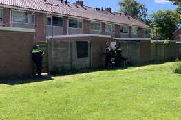 Politie valt woning binnen in Den Helder