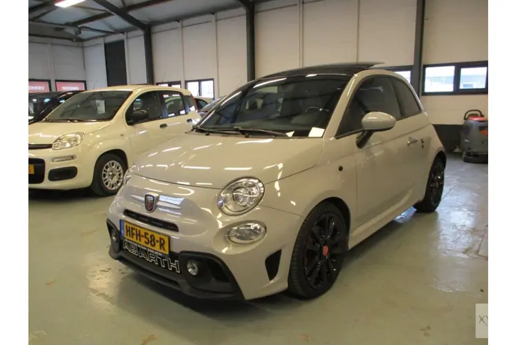 John van Es, in- en verkoop gebruikte auto's