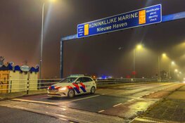 Overleden persoon aangetroffen in water bij Marineterrein