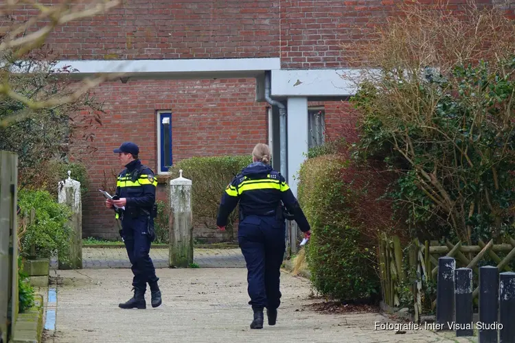 Buurtonderzoek na straatroof in Sluisdijkstraat in Den Helder