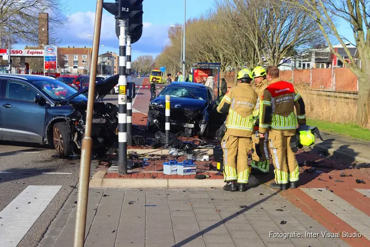 Ernstig ongeluk op beruchte kruising in Den Helder