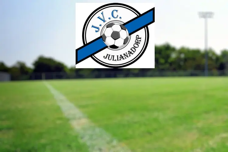 Koploper JVC verliest bij FC Uitgeest, maar pakt wel periodetitel