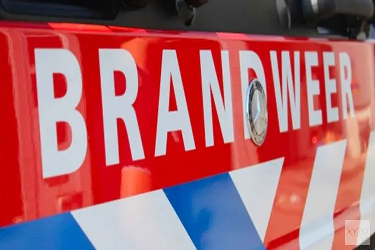 Auto door brand verwoest aan Klipperstraat