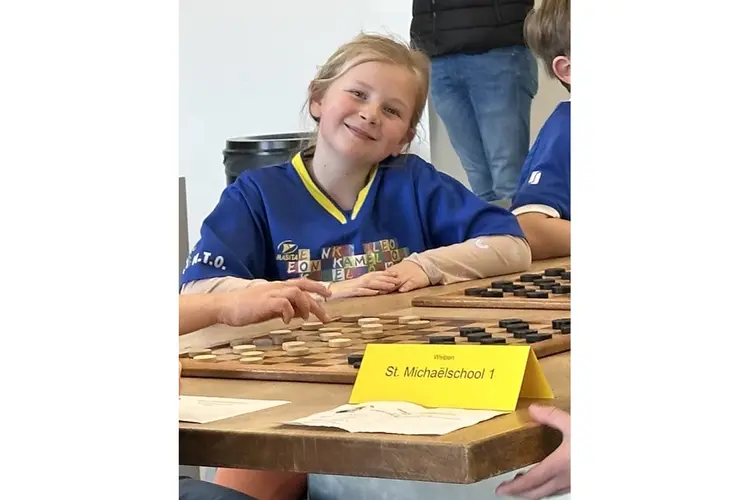 Halve Finales Schooldammen Leiden Tot Spannende Eindstrijdkansen