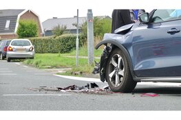 Botsing met veel schade zorgt voor overlast in Julianadorp