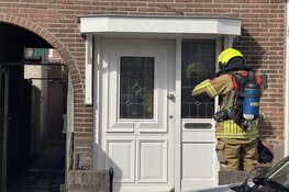 Woningbrand aan Ooievaarstraat in Den Helder zorgt voor flinke rookschade