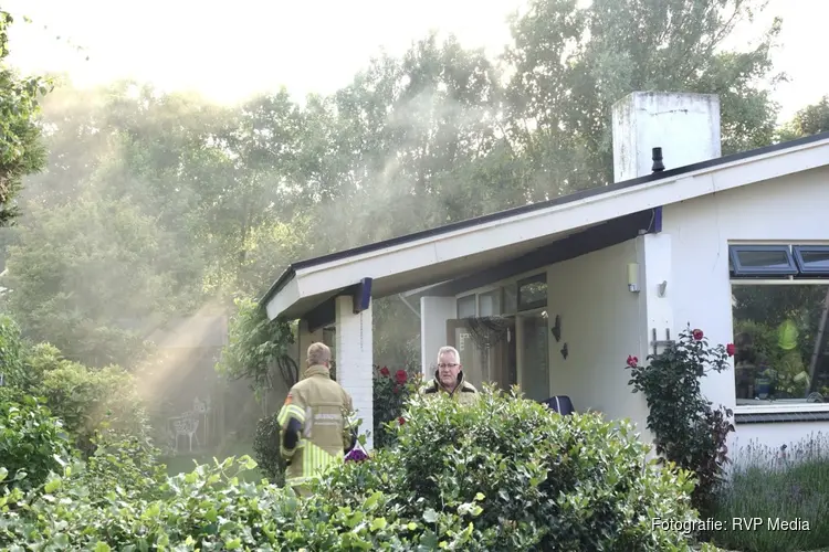 Veel rook bij brand in Julianadorp