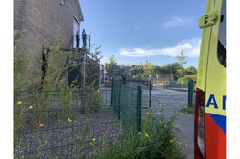 Kind zwaargewond na val van schooldak in Den Helder