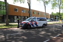 Fietser gewond na botsing met busje in Den Helder